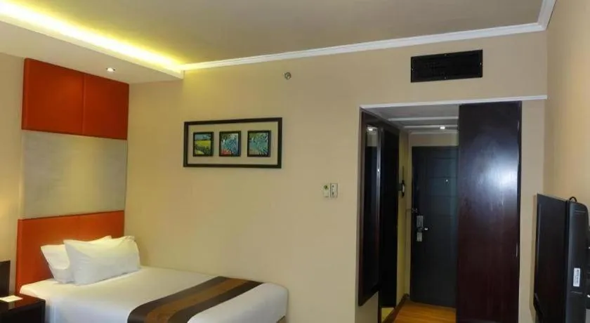 Regent's Park Hotel at Kayutangan Malang