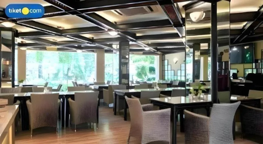 Regent's Park Hotel at Kayutangan Malang