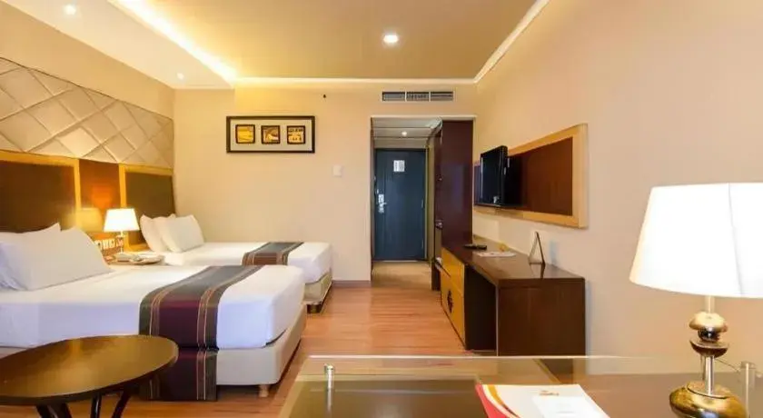 Bed in Regent's Park Hotel at Kayutangan Malang Bed in Regent's Park Hotel at Kayutangan Malang