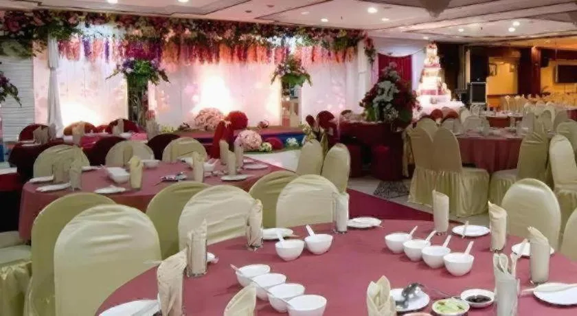 Regent's Park Hotel at Kayutangan Malang