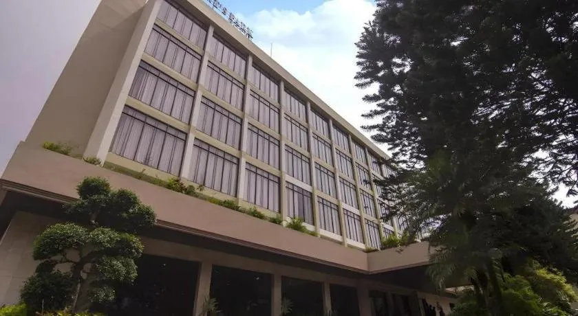 Regent's Park Hotel at Kayutangan Malang