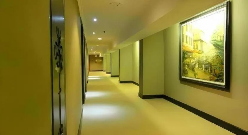 Regent's Park Hotel at Kayutangan Malang