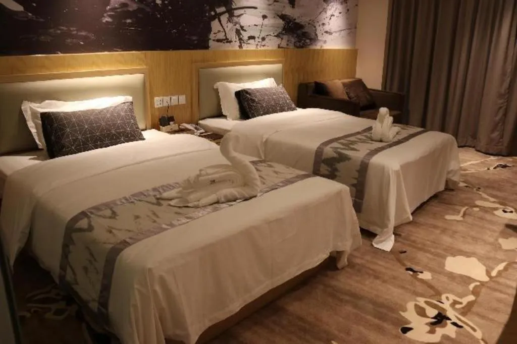 ST. MORITZ BUSINESS HOTEL