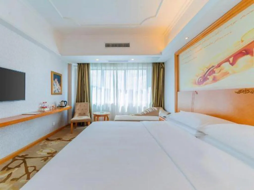 Bed in Out Sky Hotel