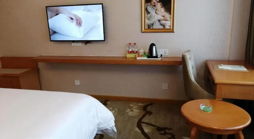 Bed in Out Sky Hotel