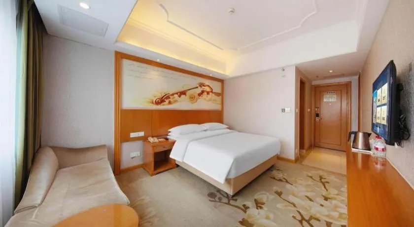 Bed in Out Sky Hotel