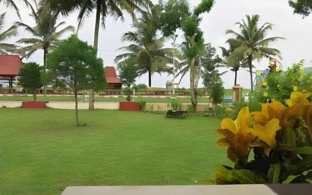 Parai Beach Resort Telengria Parai Beach Resort Telengria