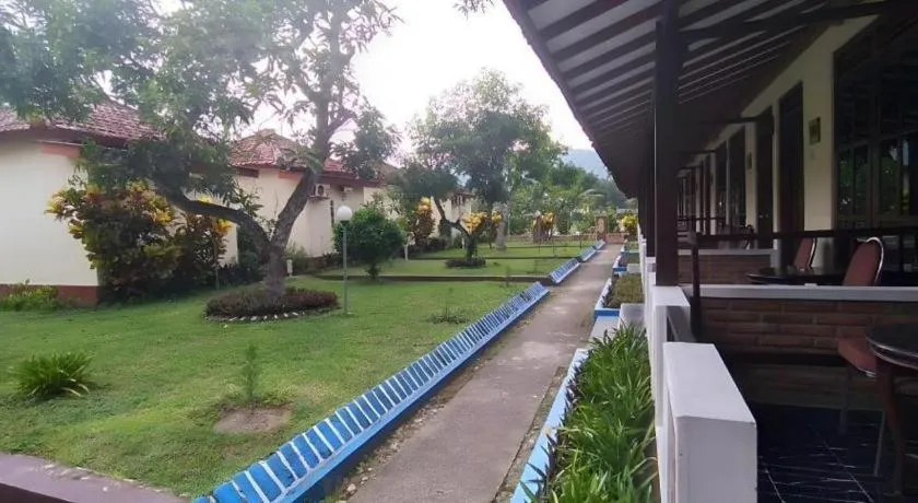 Parai Beach Resort Telengria