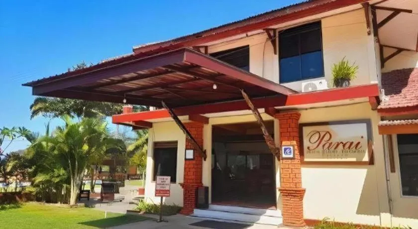 Parai Beach Resort Telengria