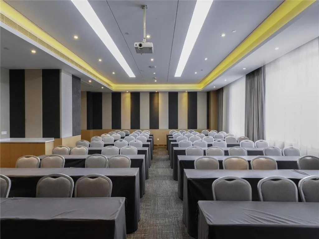 Lavande Hotel Deyang Guanghan