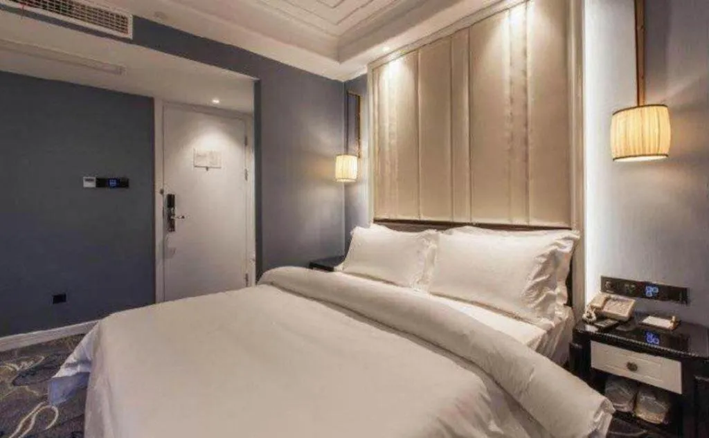 Bed in Jinjiang Metropolo Hotel Nanjing Confucius Temple Branch