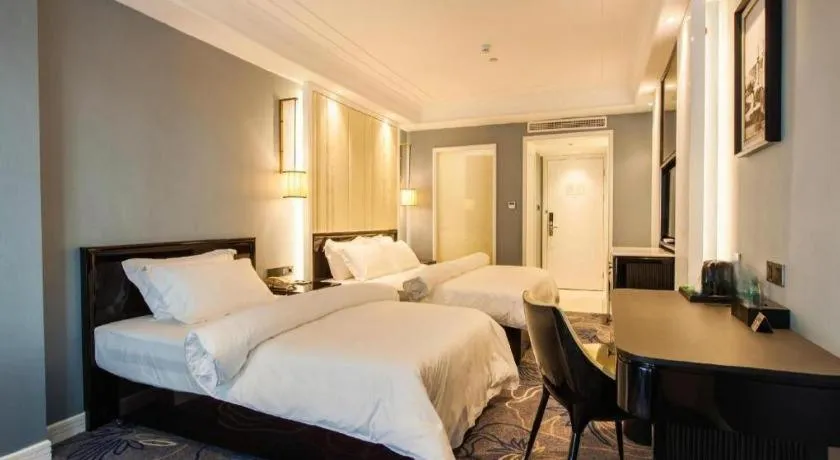 Bed in Jinjiang Metropolo Hotel Nanjing Confucius Temple Branch