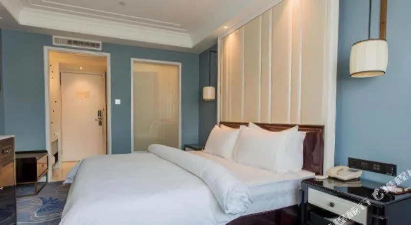 Bed in Jinjiang Metropolo Hotel Nanjing Confucius Temple Branch