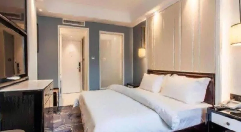 Bed in Jinjiang Metropolo Hotel Nanjing Confucius Temple Branch