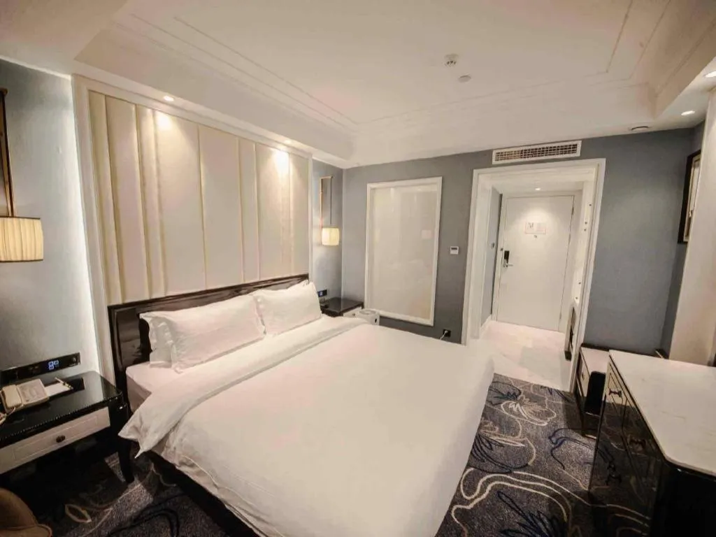 Bed in Jinjiang Metropolo Hotel Nanjing Confucius Temple Branch