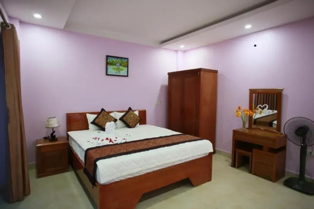 Bed in The Jade Dragon hotel Bed in The Jade Dragon hotel