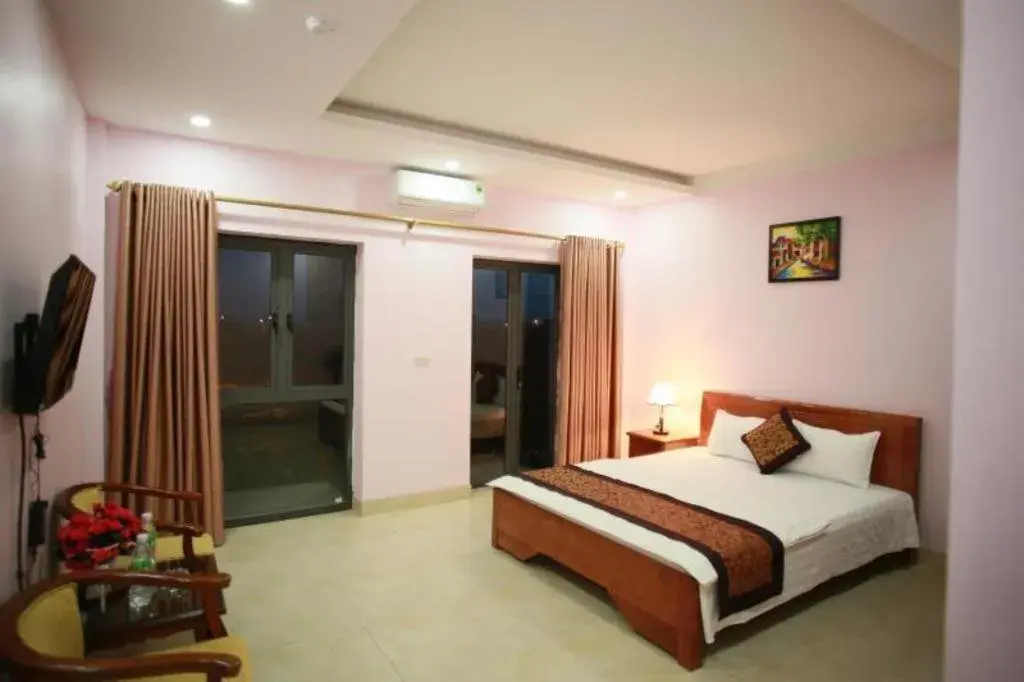 Bed in The Jade Dragon hotel Bed in The Jade Dragon hotel