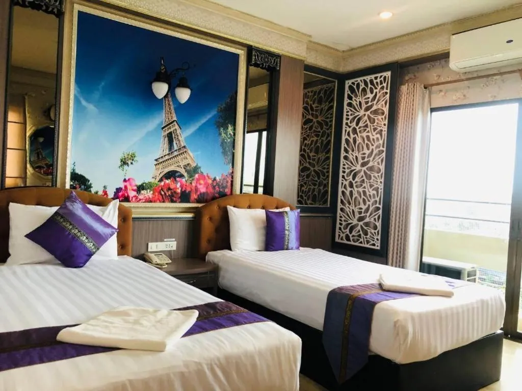 Bed in Phitsanulok Orchid Hotel