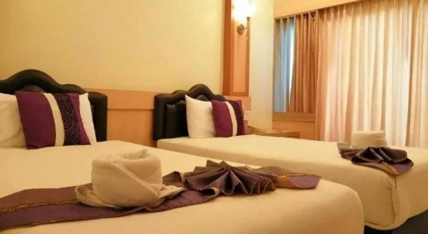 Bed in Phitsanulok Orchid Hotel