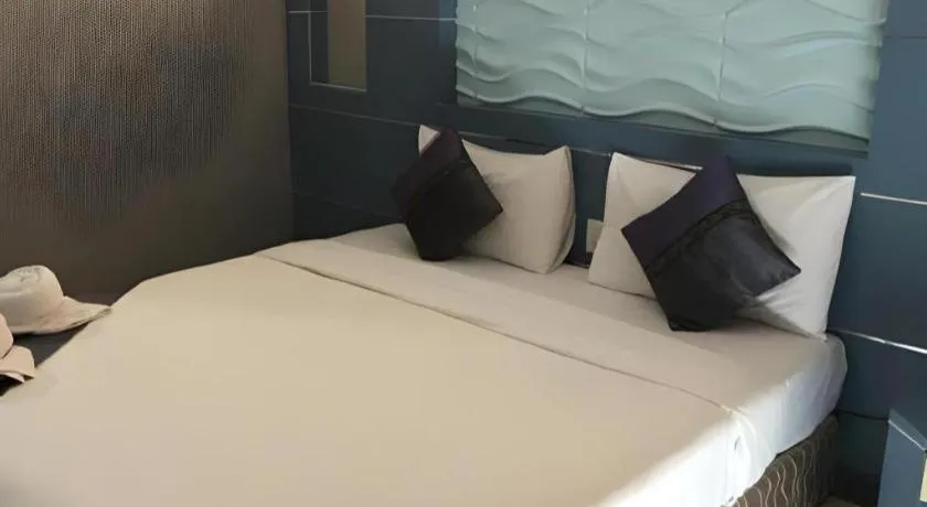 Bed in Phitsanulok Orchid Hotel