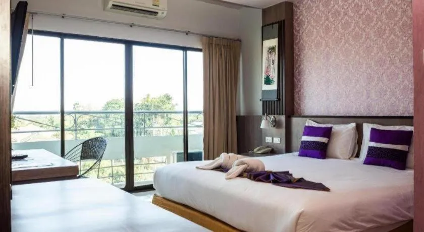 Bed in Phitsanulok Orchid Hotel