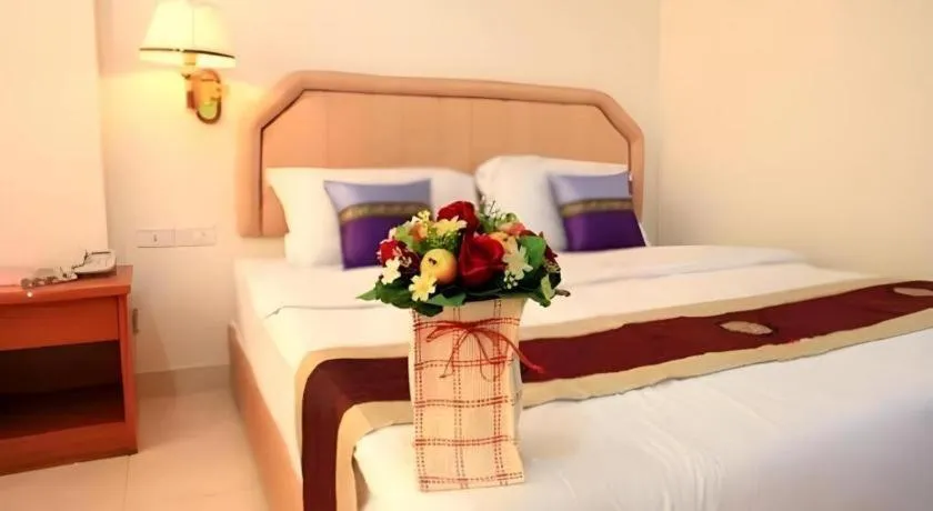 Bed in Phitsanulok Orchid Hotel
