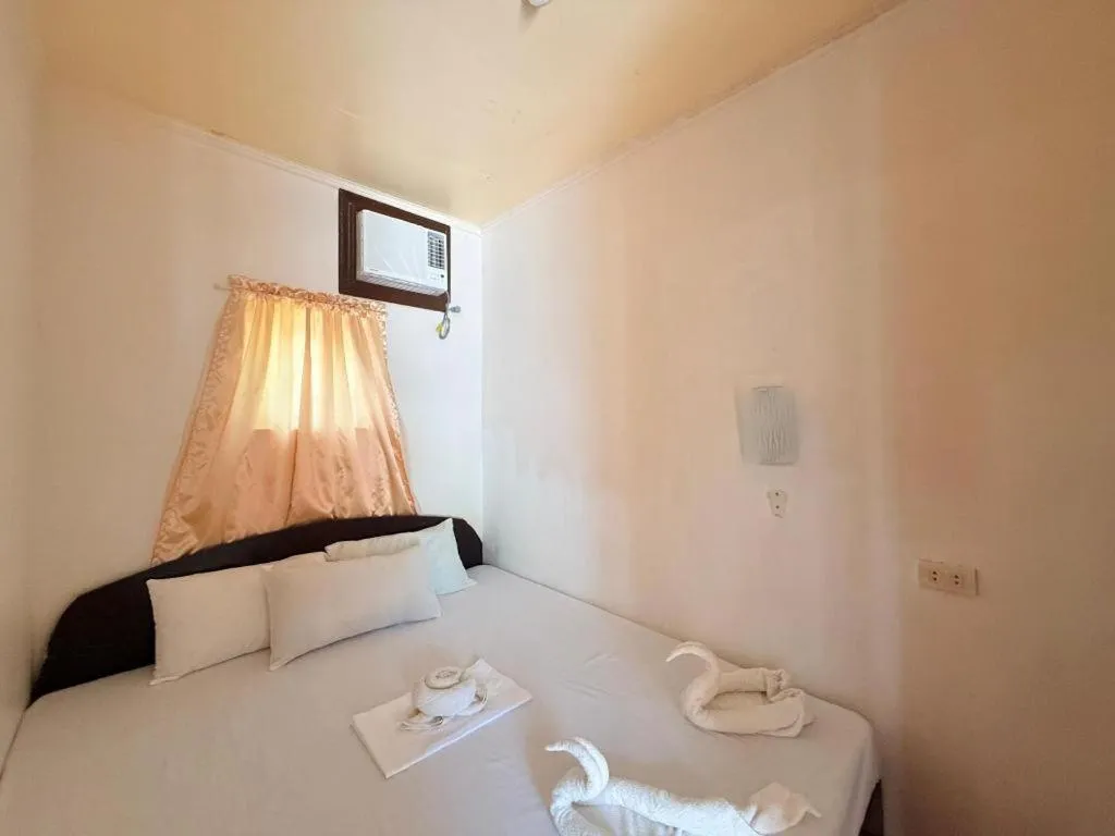 Bed in Cocomango's Resort