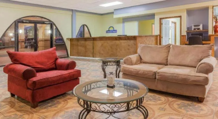 Days Inn by Wyndham Mt. Pleasant