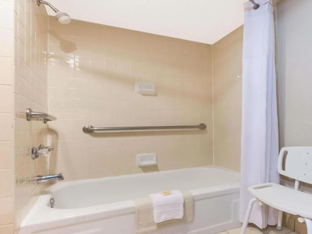 Days Inn by Wyndham Mt. Pleasant