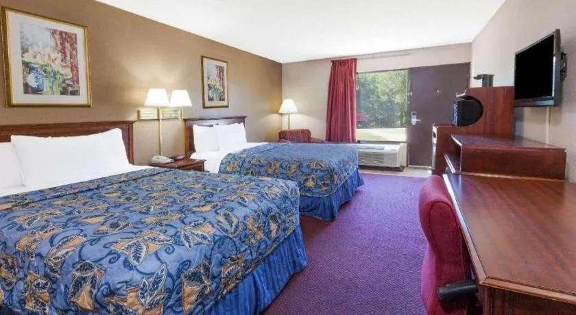 Bed in Days Inn by Wyndham Mt. Pleasant