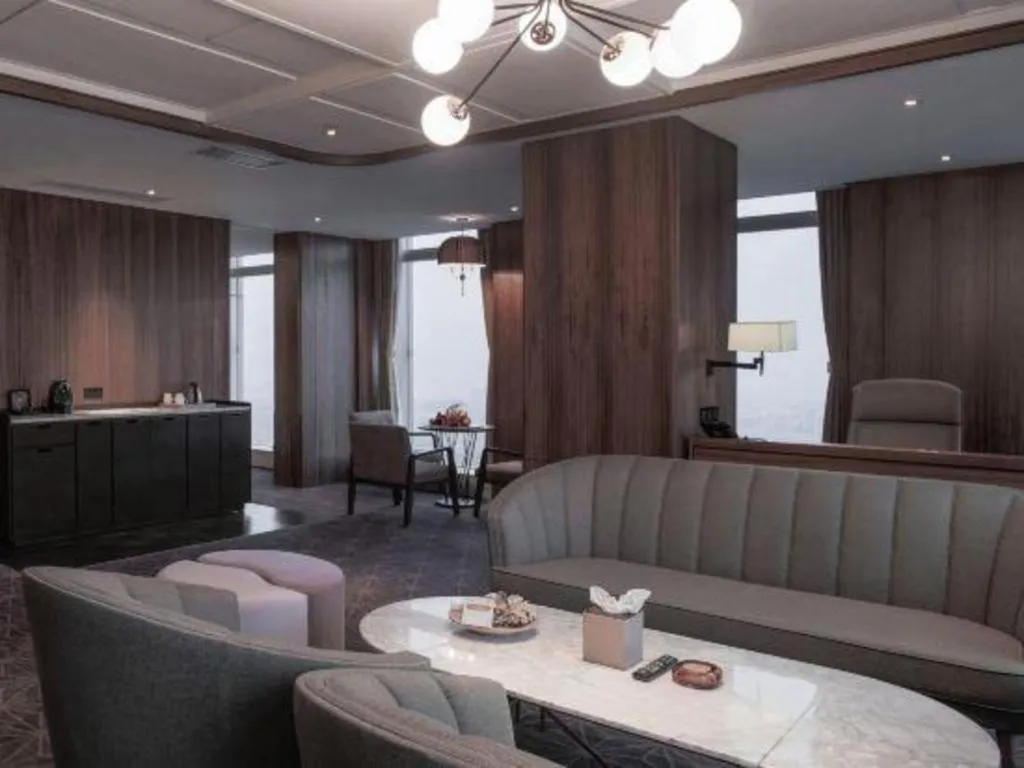 Chongqing The Lotus Hotel