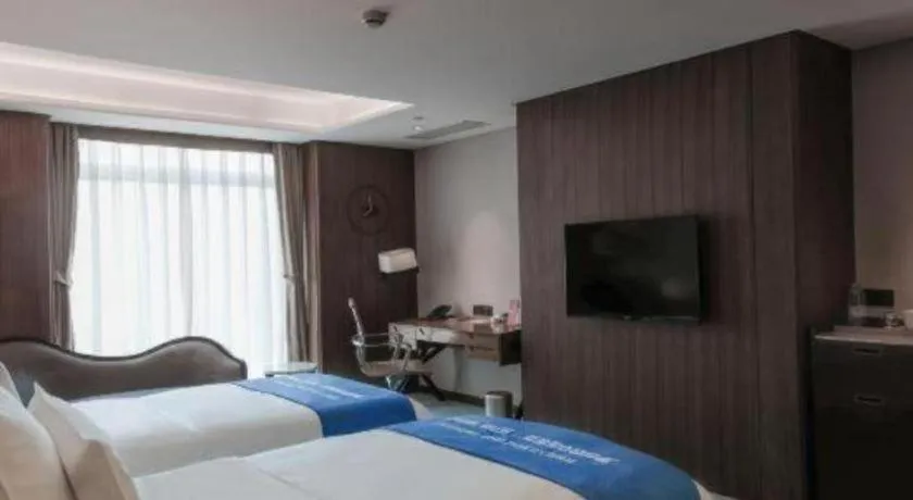 Bed in Chongqing The Lotus Hotel