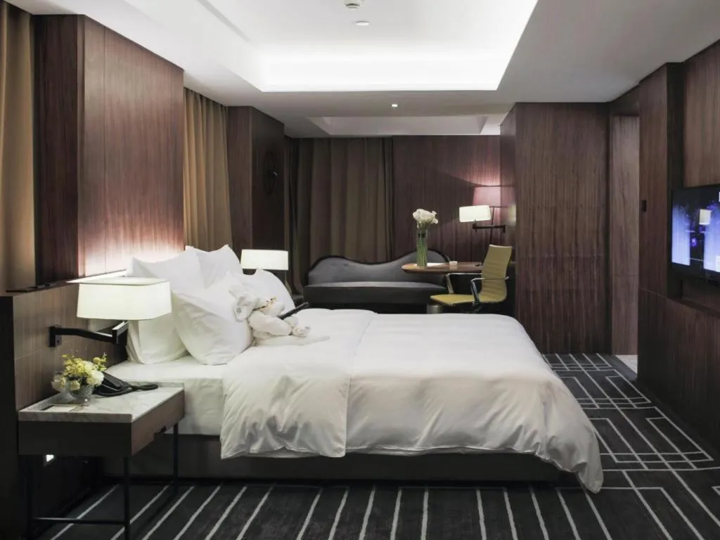 Bed in Chongqing The Lotus Hotel