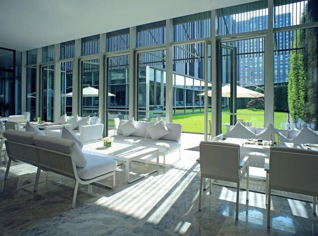 Chongqing The Lotus Hotel