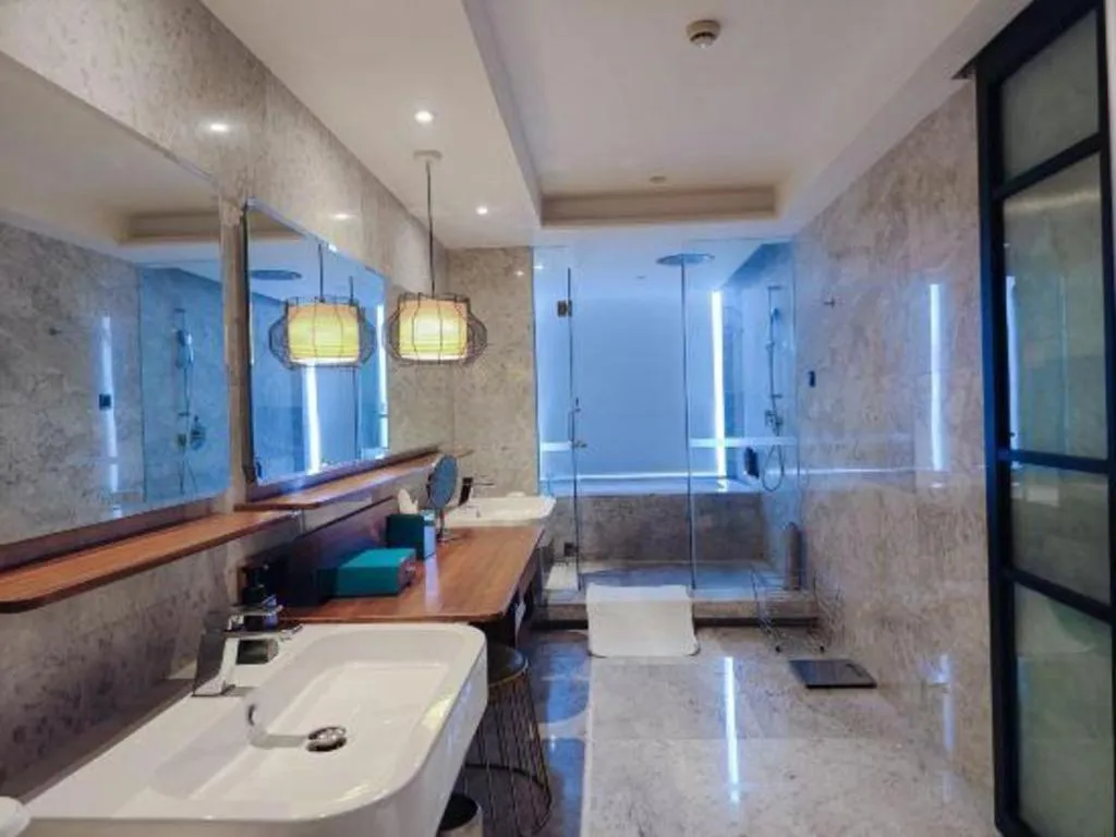 Chongqing The Lotus Hotel