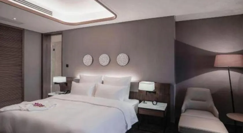 Bed in Chongqing The Lotus Hotel