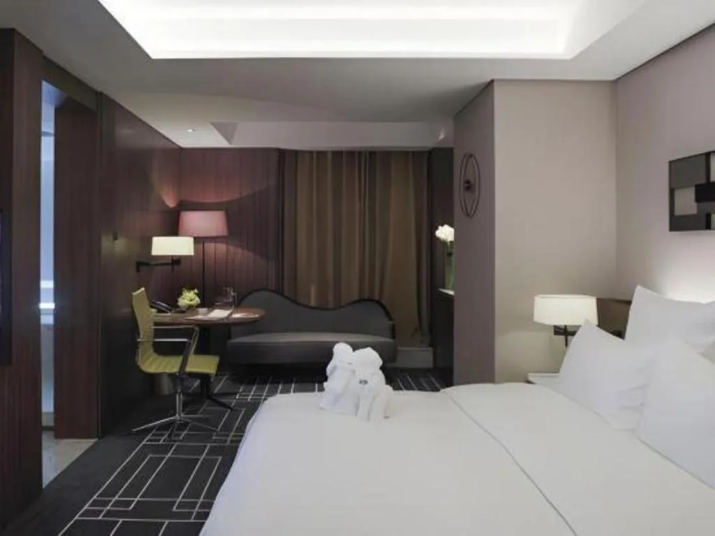 Bed in Chongqing The Lotus Hotel