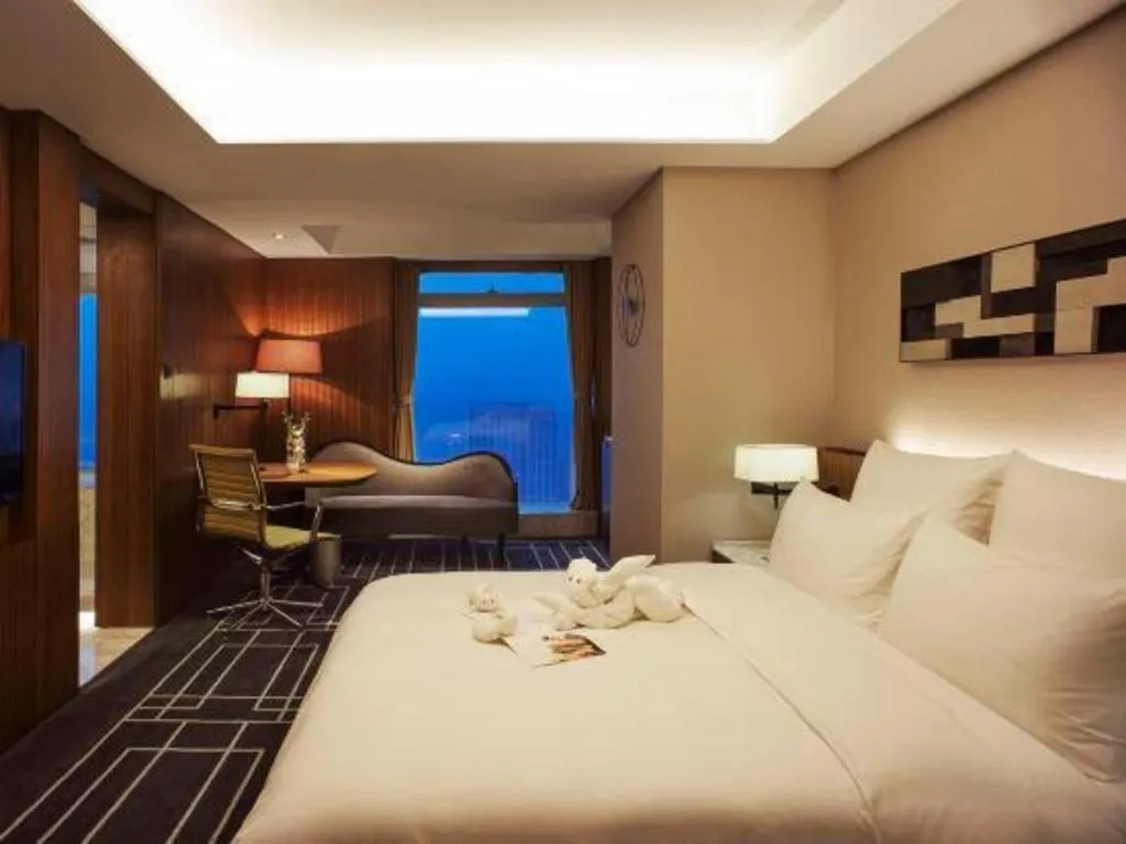 Bed in Chongqing The Lotus Hotel