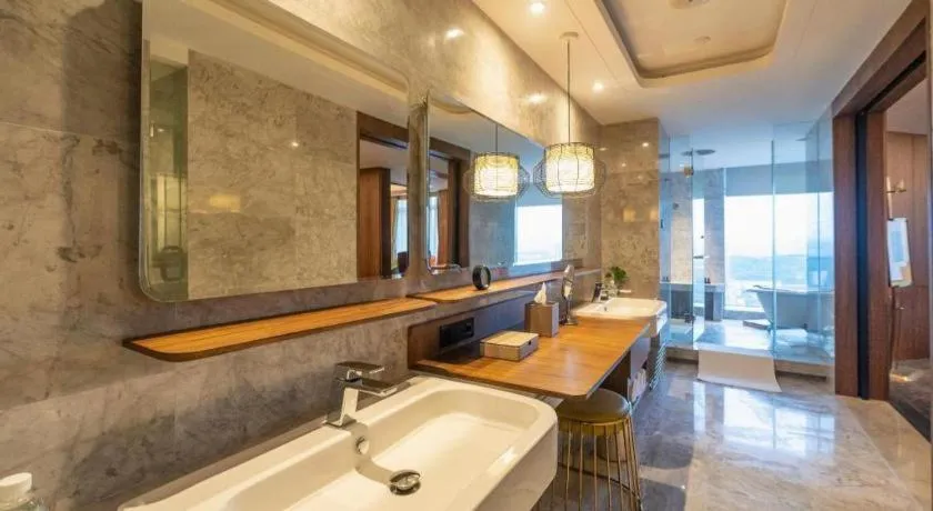 Chongqing The Lotus Hotel