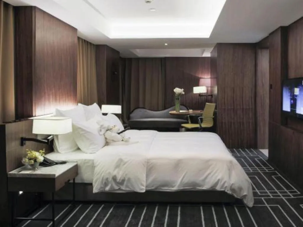 Bed in Chongqing The Lotus Hotel