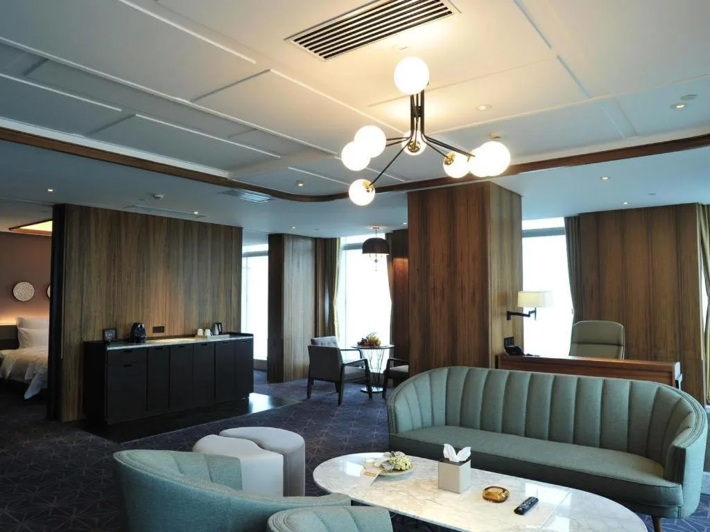 Chongqing The Lotus Hotel