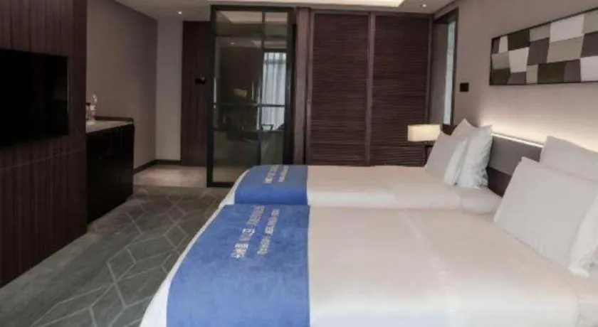 Bed in Chongqing The Lotus Hotel