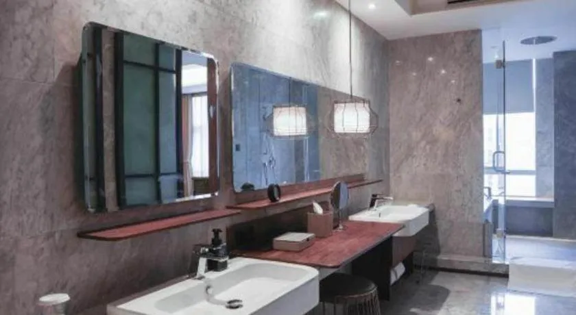 Chongqing The Lotus Hotel