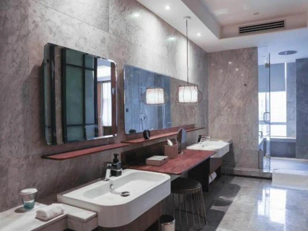 Chongqing The Lotus Hotel