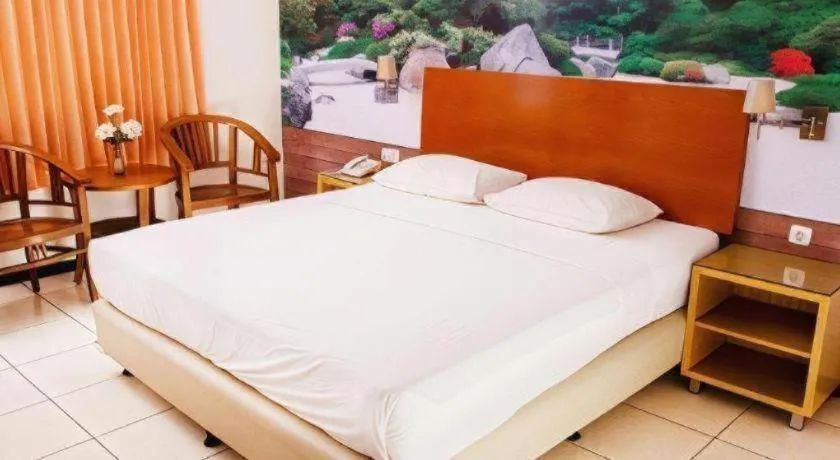 Bed in Hotel Kings Kudus