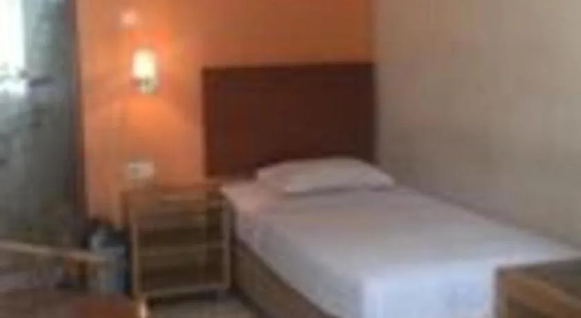 Bed in Hotel Kings Kudus