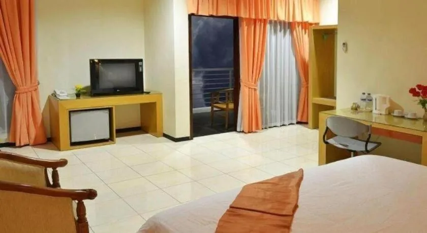 Bed in Hotel Kings Kudus