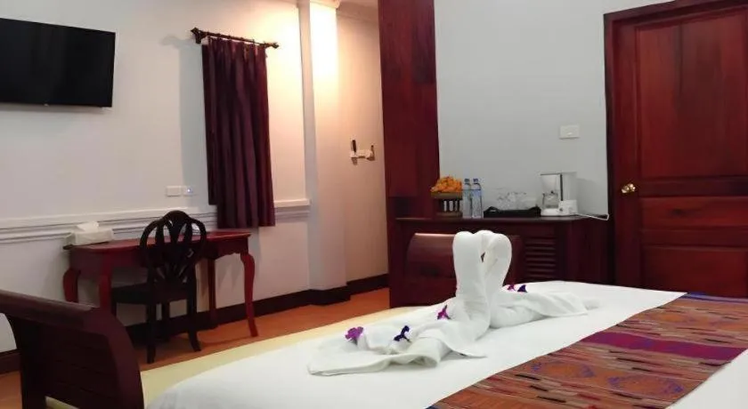 Bed in The View Pavilion Hotel