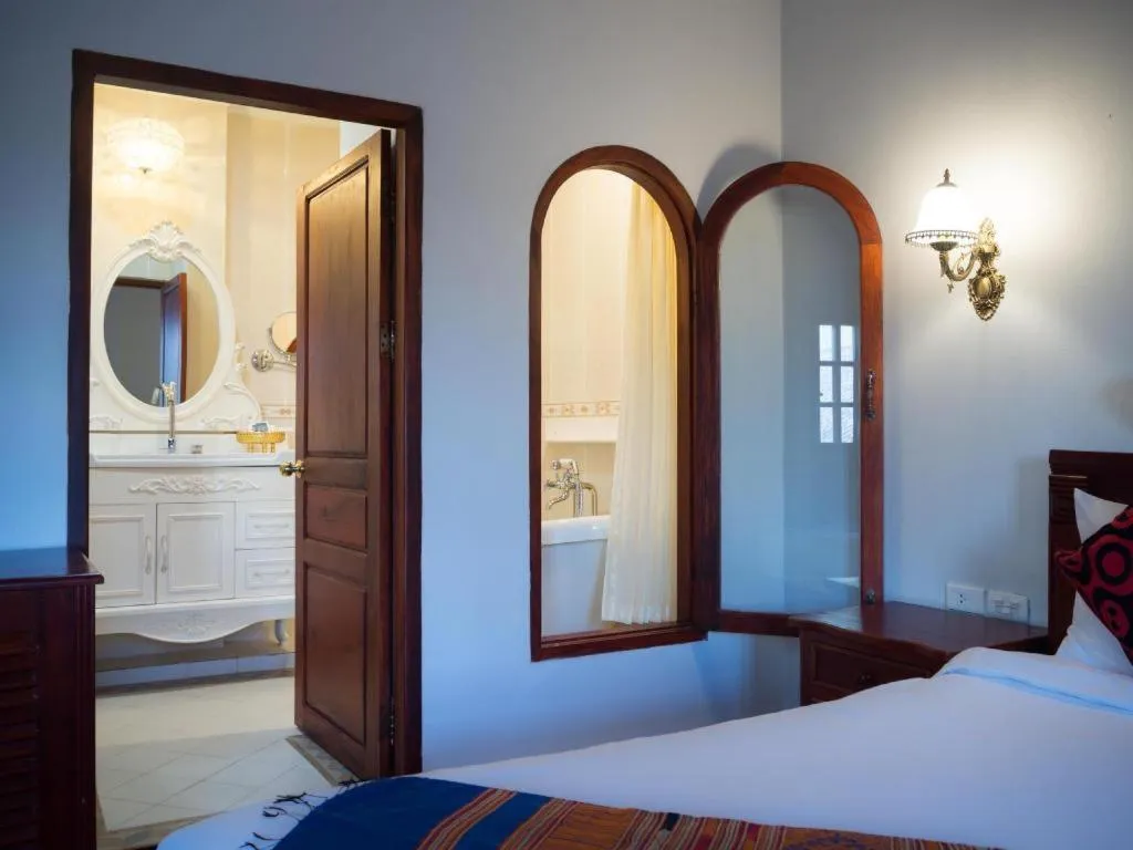 Bed in The View Pavilion Hotel