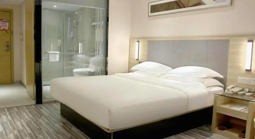 Bed in City Comfort Inn Hechi Du'an Wenti Square Bed in City Comfort Inn Hechi Du'an Wenti Square